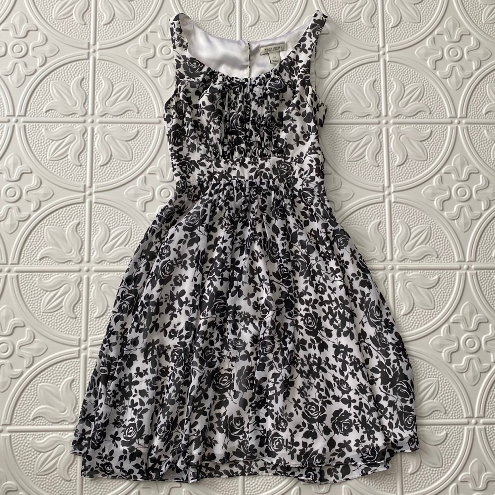 White House Black Market Rose Print Dress